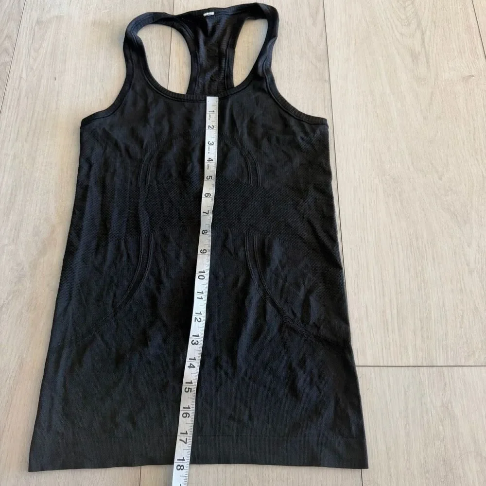 Lululemon Athletica Swiftly Tech Racerback Tank Top.size 4